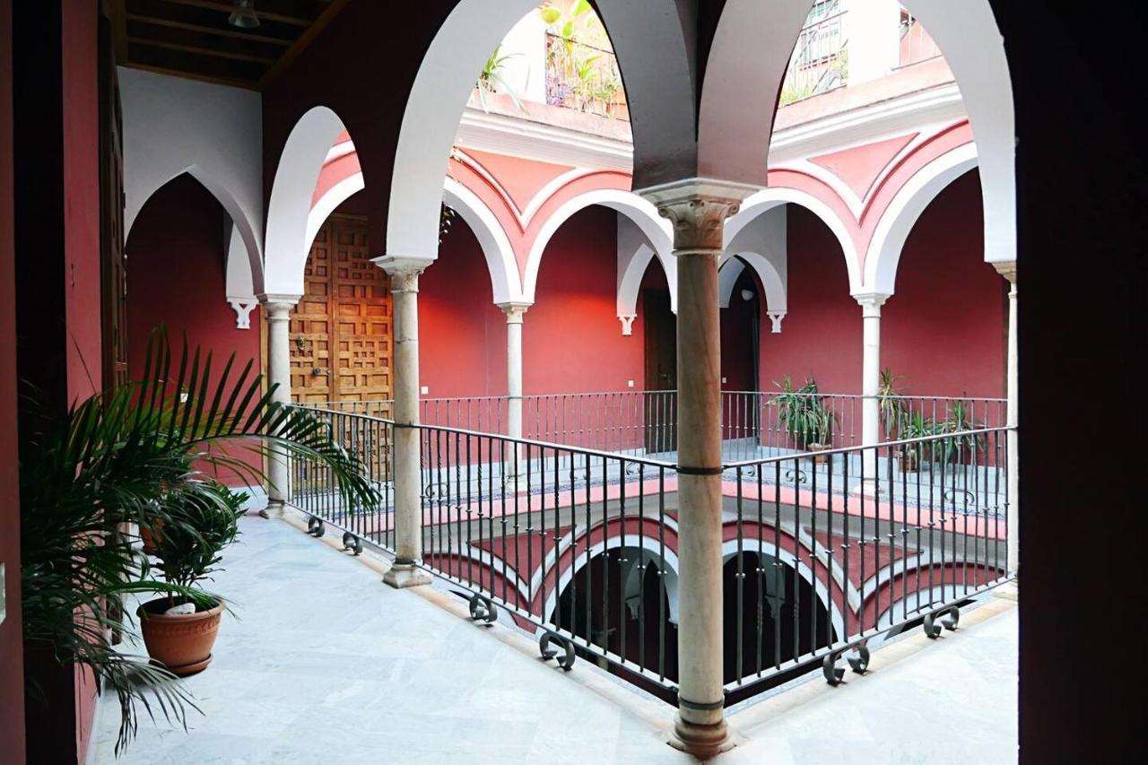 Casa Palacio Dona Guiomar Seville Exterior photo