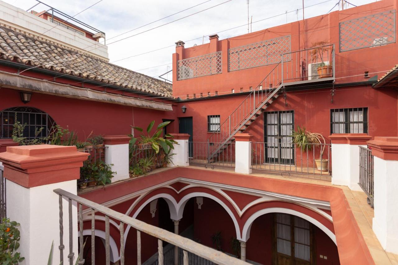 Casa Palacio Dona Guiomar Seville Exterior photo