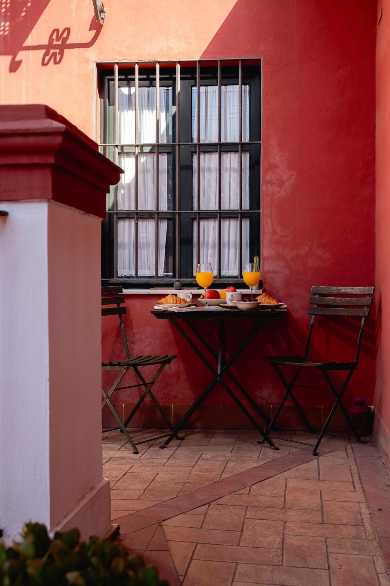 Casa Palacio Dona Guiomar Seville Exterior photo
