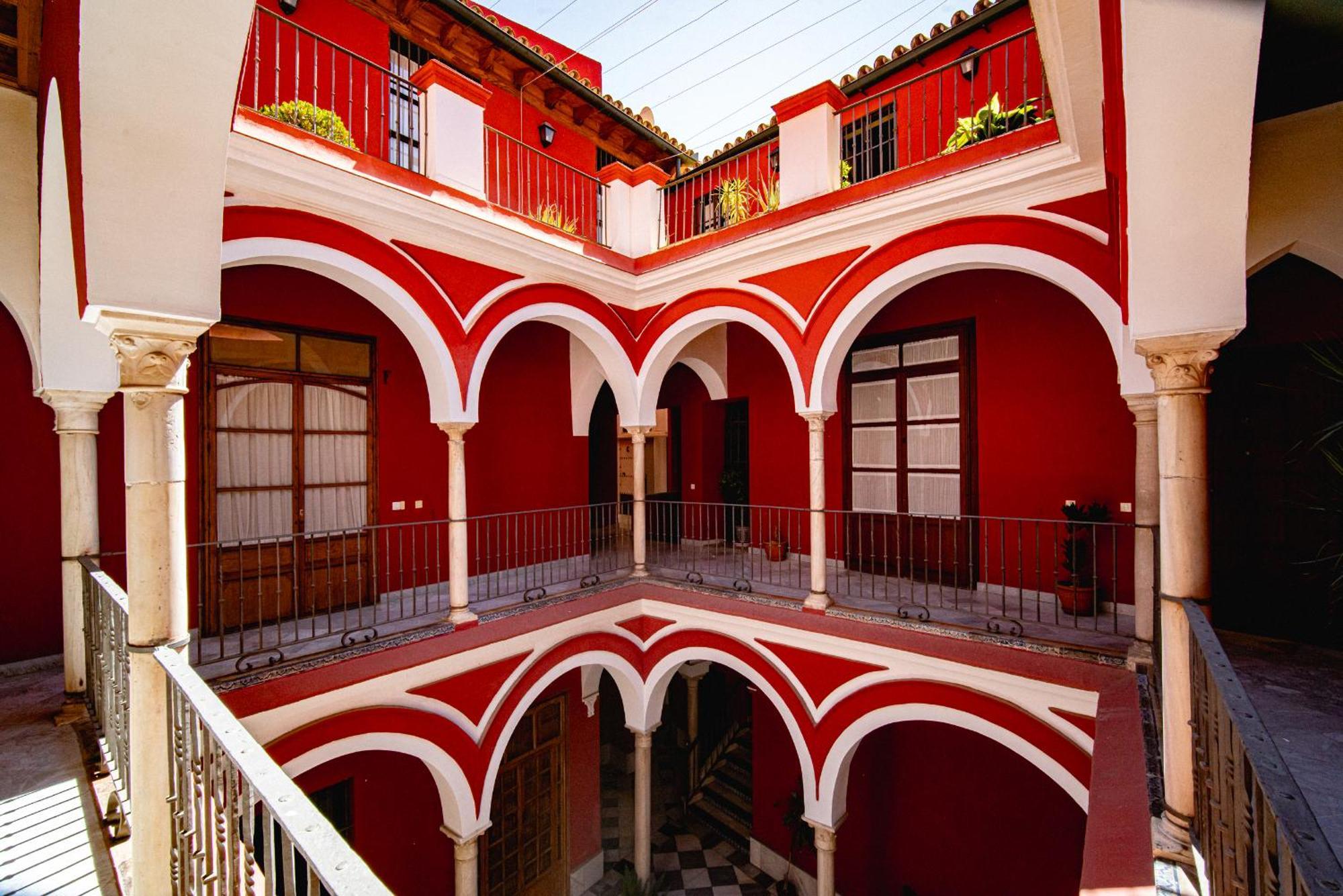 Casa Palacio Dona Guiomar Seville Exterior photo